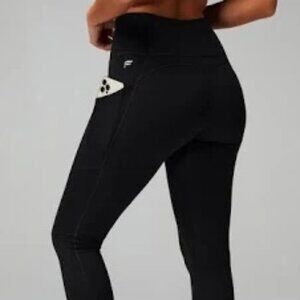 Fabletics Oasis PureLuxe High-Waisted 7/8 Legging / Black / 1X